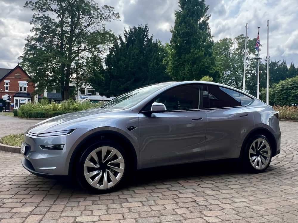 Chauffeur driven EV to the 2026 Cheltenham Festival